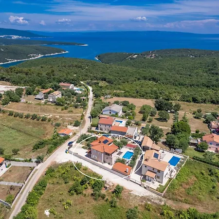 Villa Javor By Istrabook Peruški