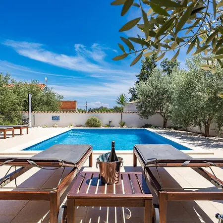 Javor By Istrabook Villa