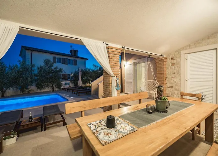 Javor By Istrabook Villa