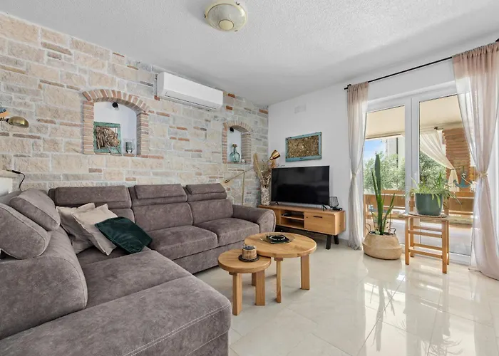 Javor By Istrabook Villa Peruški