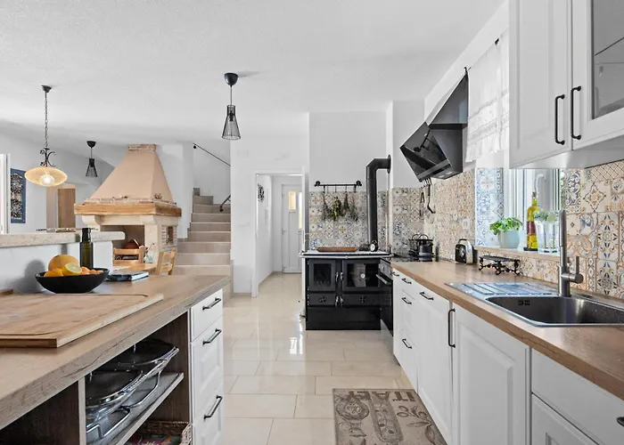 Villa Javor By Istrabook Peruški