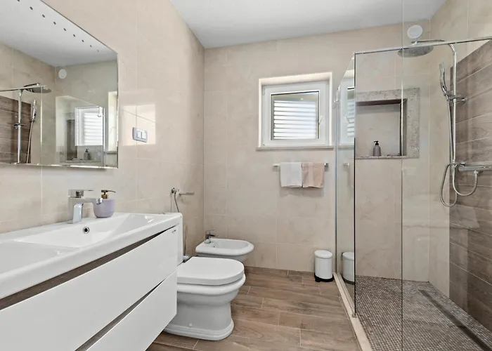 Javor By Istrabook Peruški