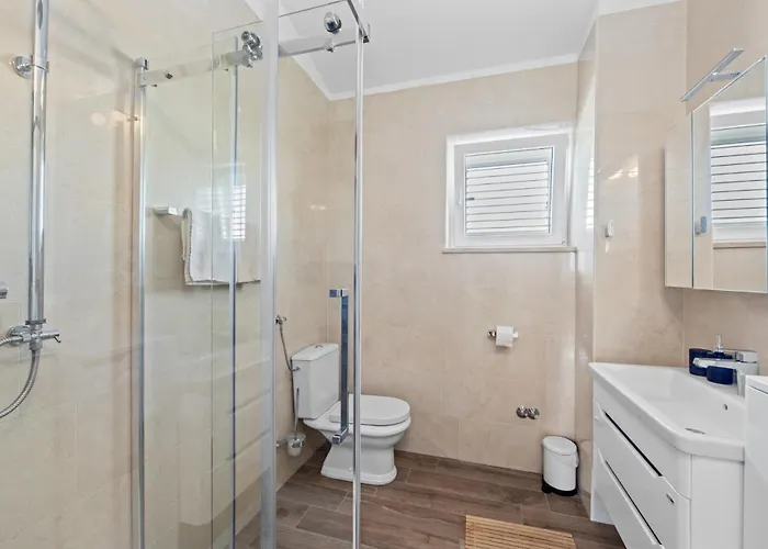 Javor By Istrabook * Peruški