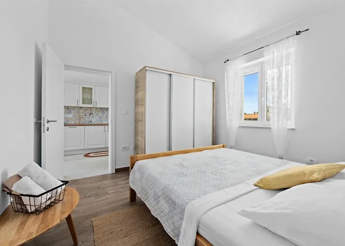 Javor By Istrabook *