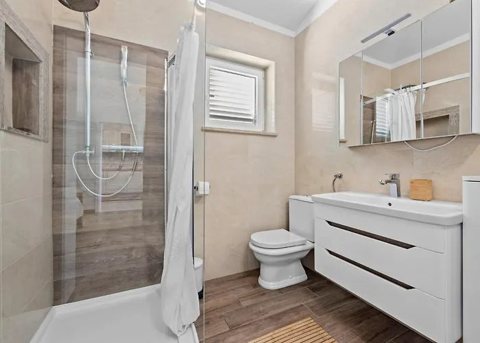 Javor By Istrabook *