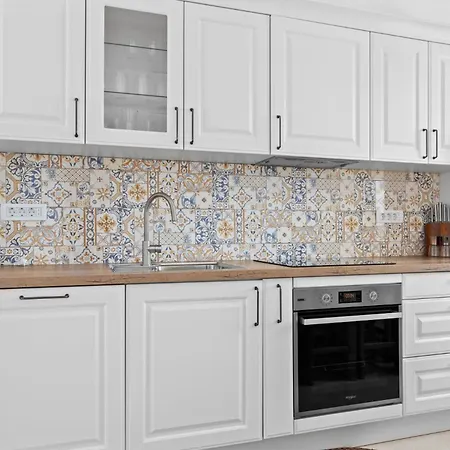 Javor By Istrabook *