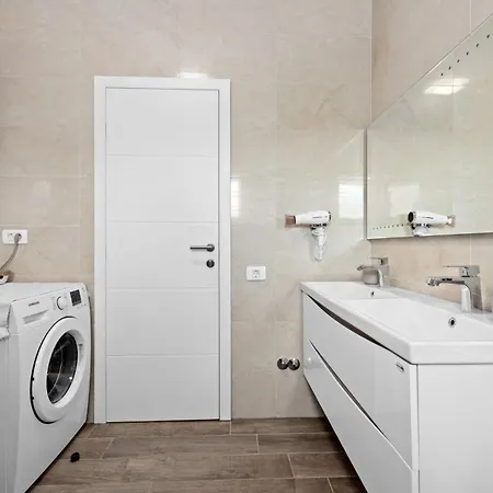 Villa Javor By Istrabook Peruski